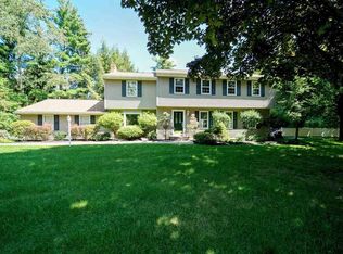 14 Huntersfield Rd, Delmar, NY 12054
