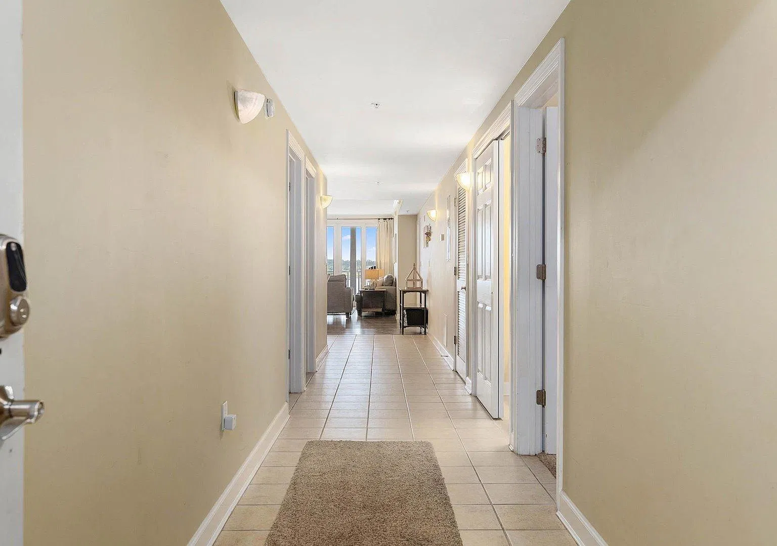 3 bed, 1785 sqft, $2,100 — Photo 3