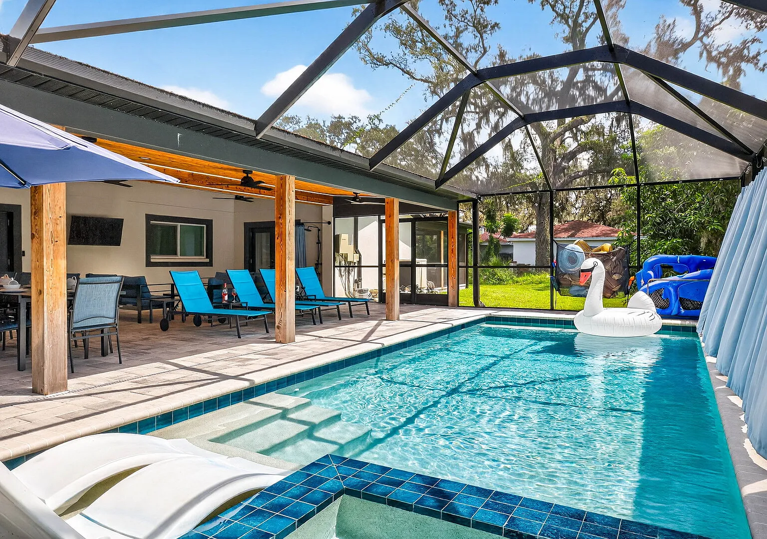 The Fairway Estate | Sleeps 20 | 8BR w/Pool & Spa — Photo 1