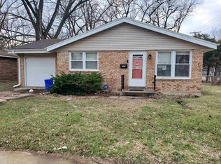 730 Woodlawn Ave, Rockford, IL 61103