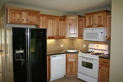 2nd image of 11610 E Lexington Ave