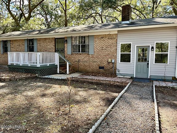 3rd image of 1610 Columbia Drive
