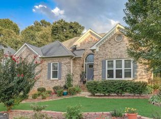 1064 Slash Pine Way, Lawrenceville, GA 30043