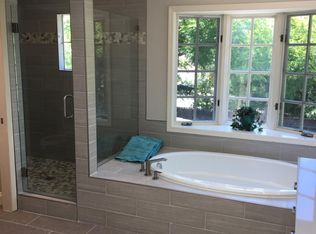 220 Silvia Ct, Los Altos, CA 94024