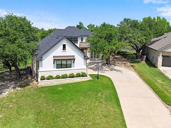 2nd image of 6639 Misty Creek Ln