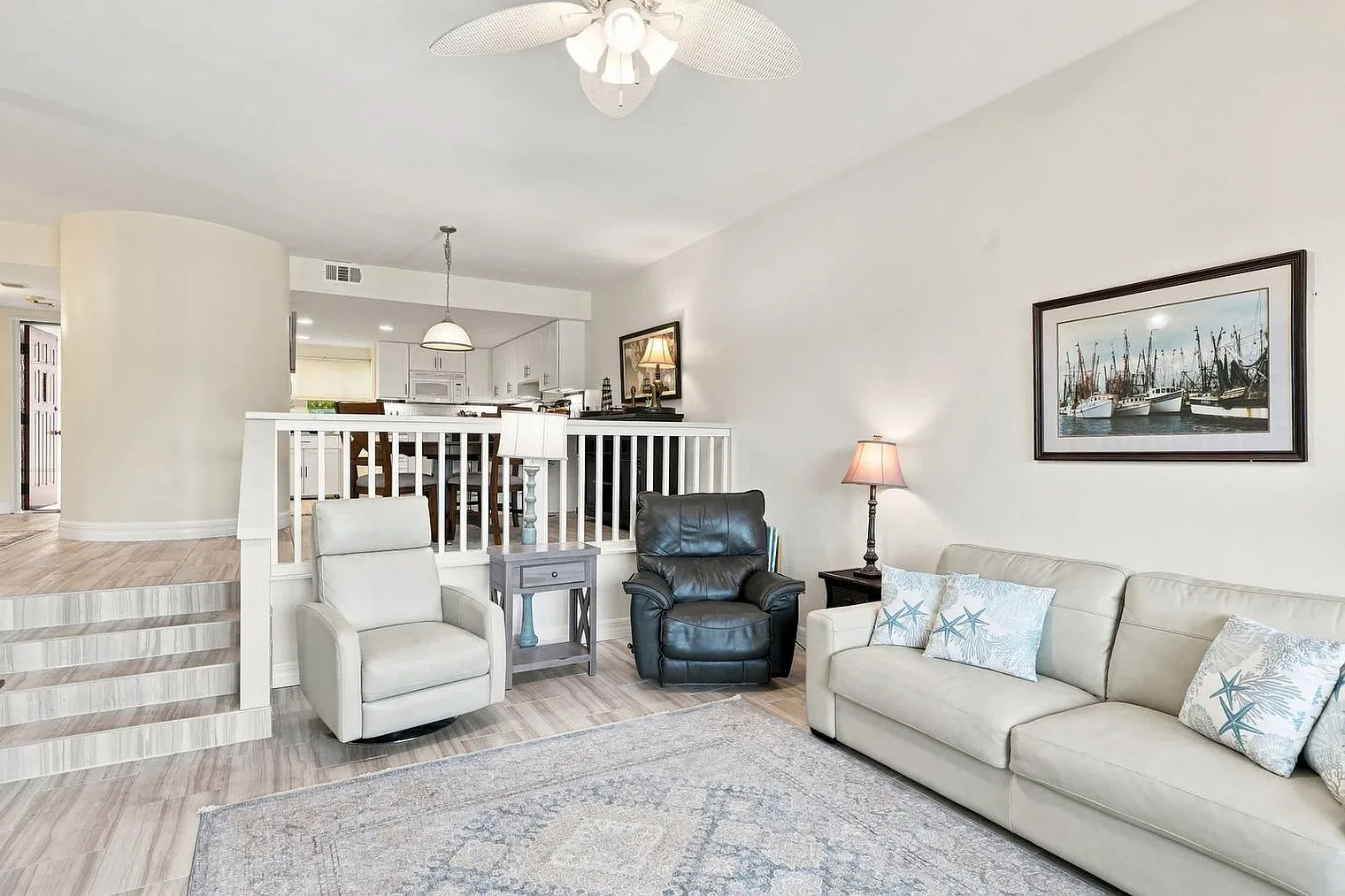 2 bed, 2.0 bath, 1313 sqft, $5,514 — Photo 2