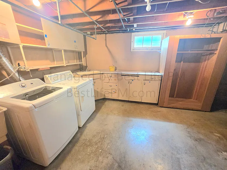 4526 NE 77th Ave — Photo 35