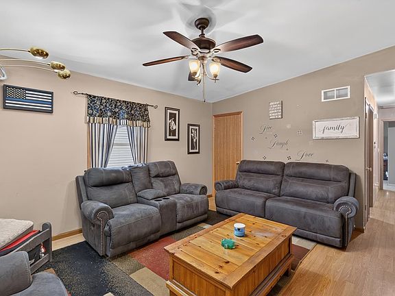 4th image of 2984 16th St