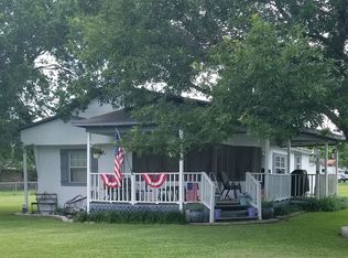 707 Twin Cir, Wortham, TX 76693