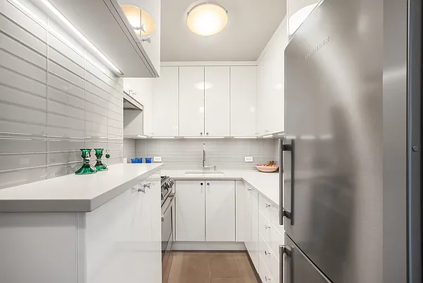 Rented by Compass | media 13