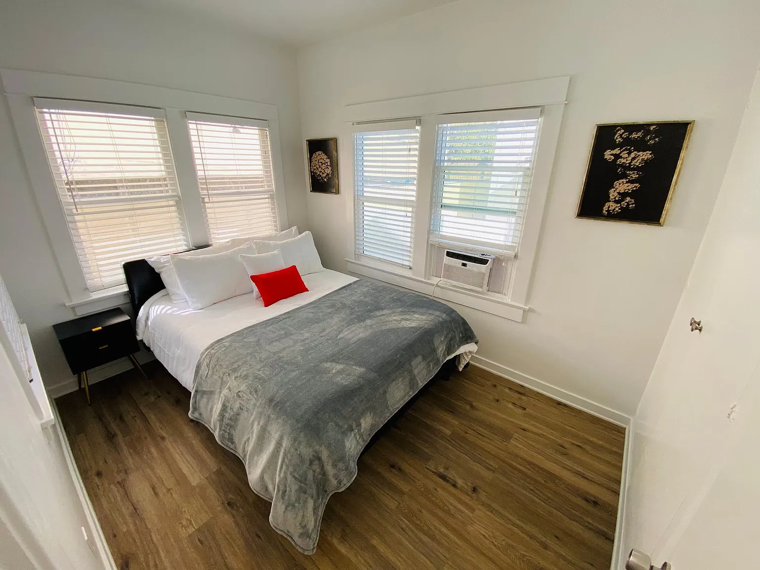 7421 Fountain Ave — Photo 3