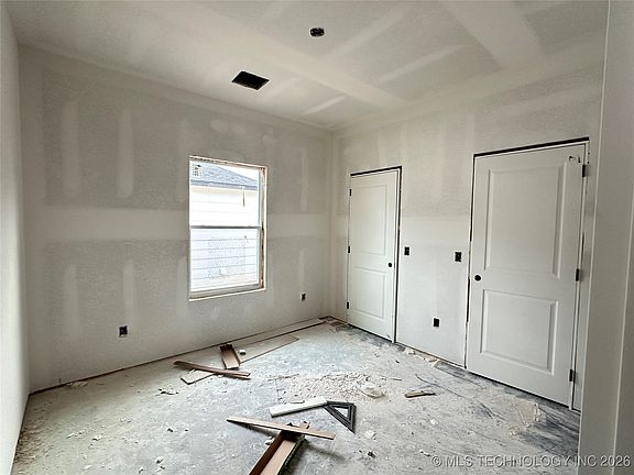 5th image of 608 S 3rd St