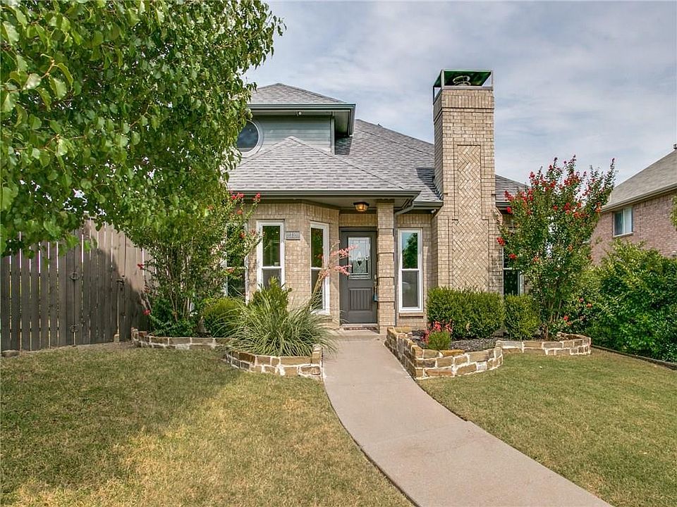 1st image of 2120 Chapman Dr