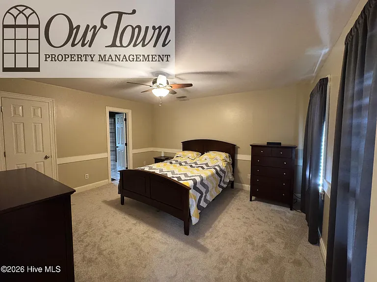 2906 Brentwood Dr N — Photo 9