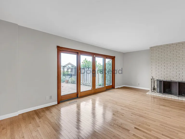 2913 Bayview Dr — Photo 16