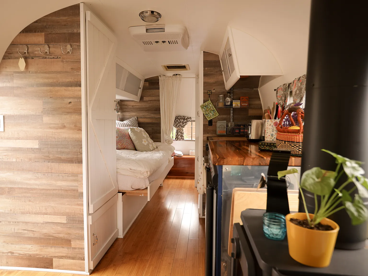 2860 Sunset Hls — Photo 1
