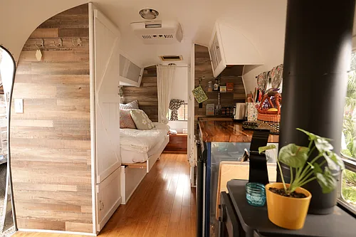 2860 Sunset Hls Photo 1