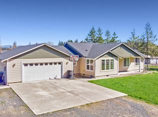 14 Stamper Rd, Elma, WA 98541