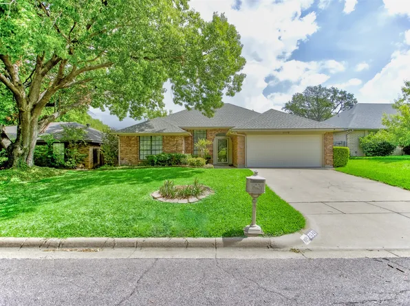 6921 Weatherwood Rd, Fort Worth, TX 76133