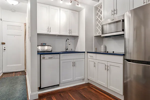 Sold by Douglas Elliman | media 3