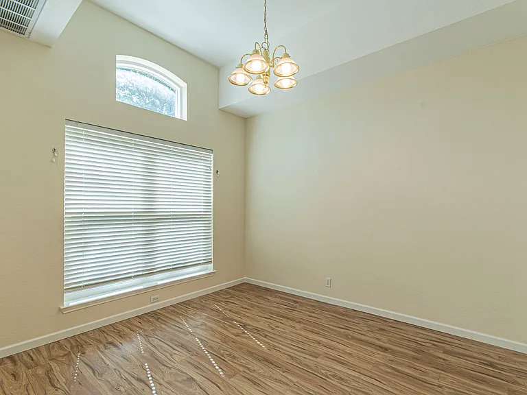 2208 Portwood Bend Cv — Photo 5
