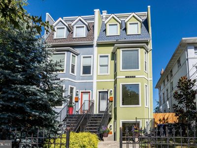 1809 3rd St NE #1, Washington, DC, 20002