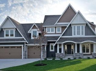 5425 Polaris Ln, Plymouth, MN 55446