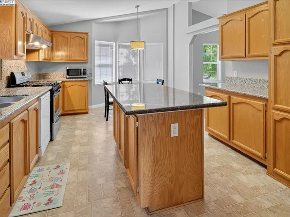 2329 Bridwell Way, Hayward, CA 94545