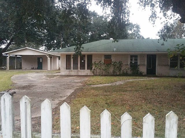 1st image of 2679 Rushmore Dr