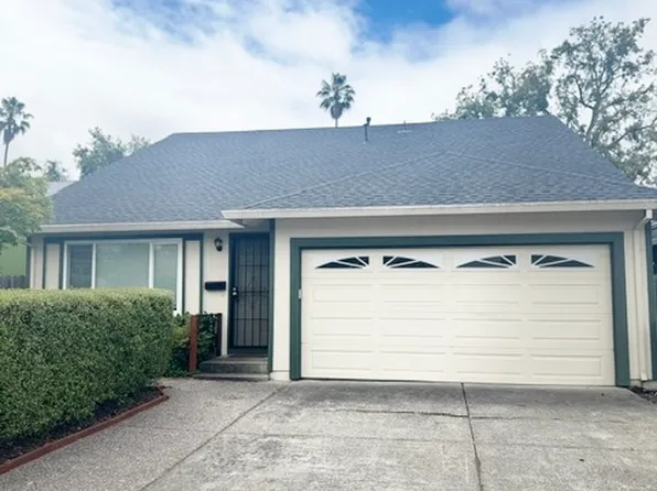1748 Shelley Dr, Santa Rosa, CA 95401