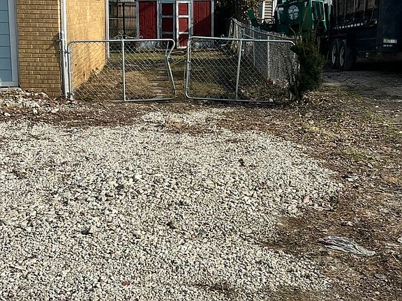 2nd image of 6107 Hazelhatch Dr