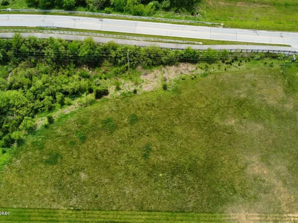 2101 Spencer Ct, La Grange, KY 40031