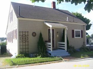 4 Hillside Rd, Hull, MA 02045