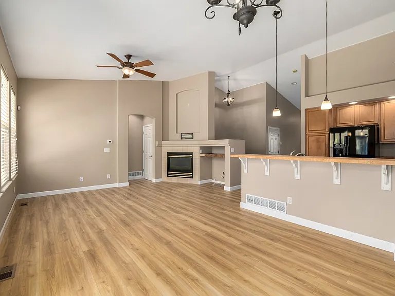 16605 E Auburn Hills Dr — Photo 5