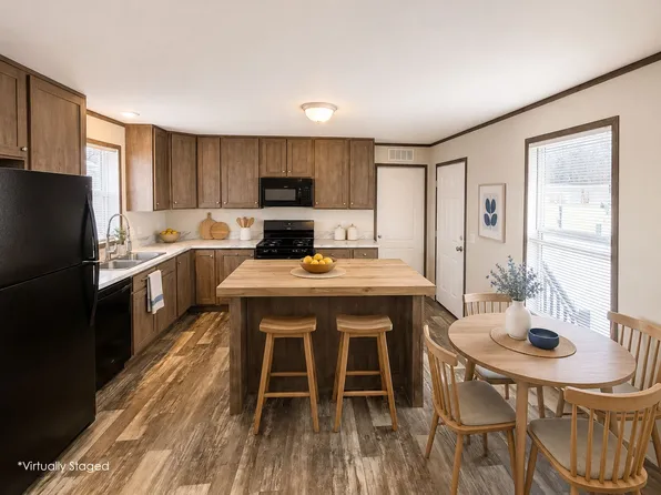 3 Starling Hill Dr #228, Lake Orion, MI 48359