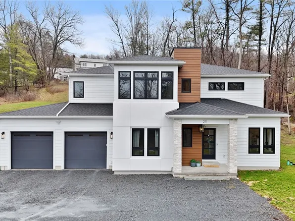 211 N Sunset Dr, Ithaca, NY 14850