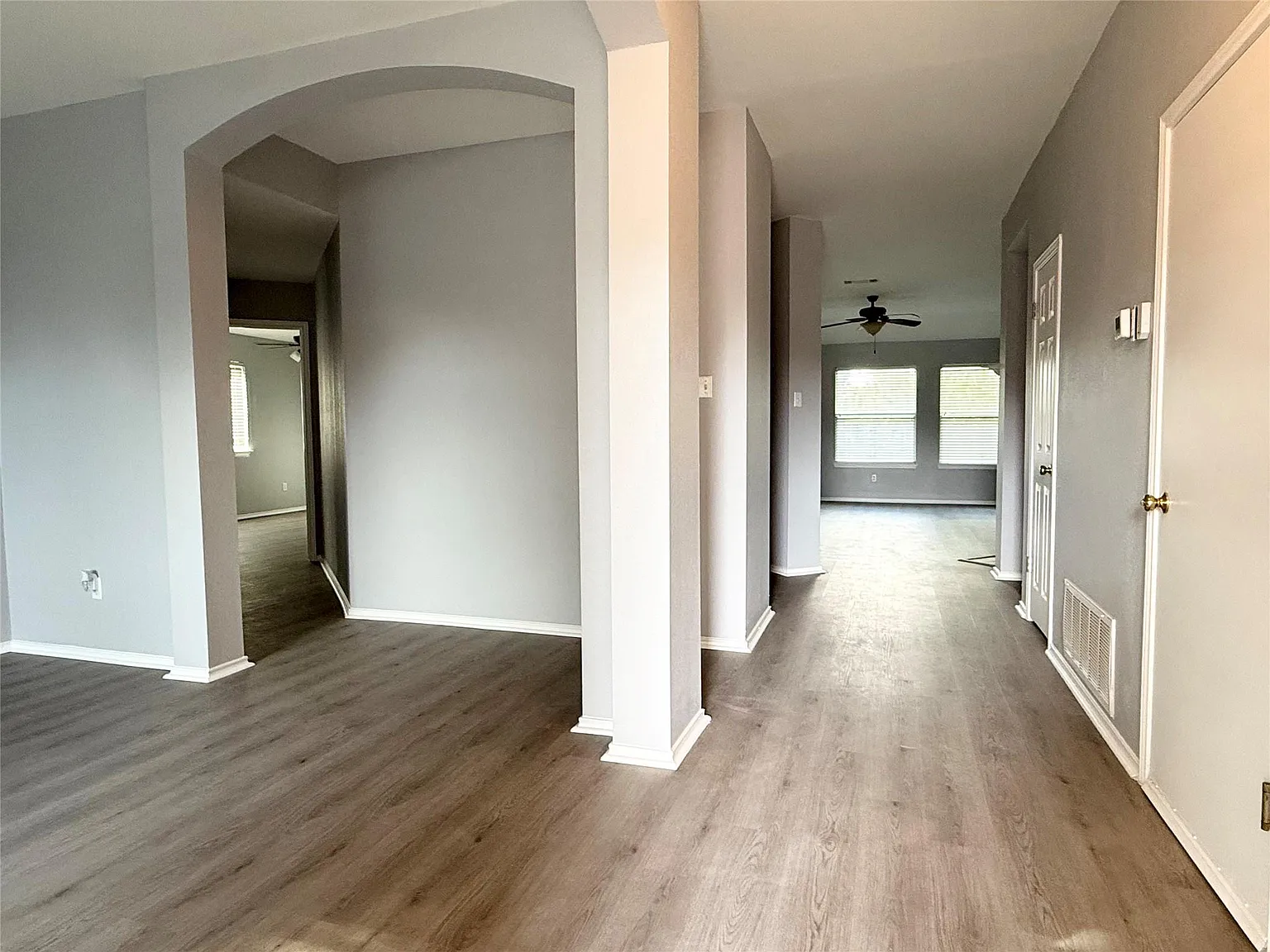 3 bed, 2.0 bath, 1963 sqft, $2,095 — Photo 4