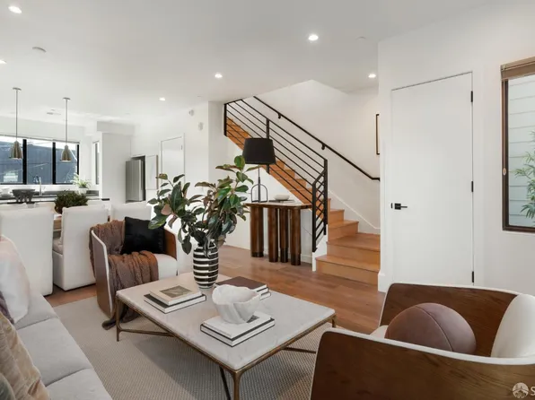 4132 3rd St #1, San Francisco, CA 94124