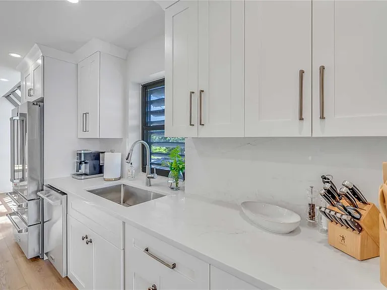 5611 Gulf Of Mexico Dr #1 — Photo 19