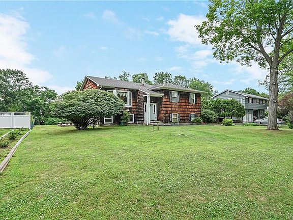 4th image of 3193 Amelia Dr