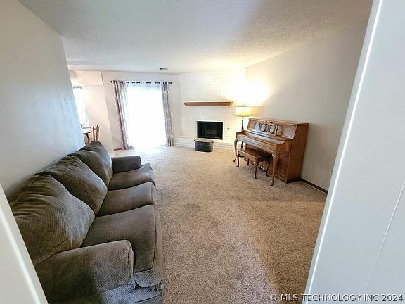 2nd image of 541 N Dawn Ln