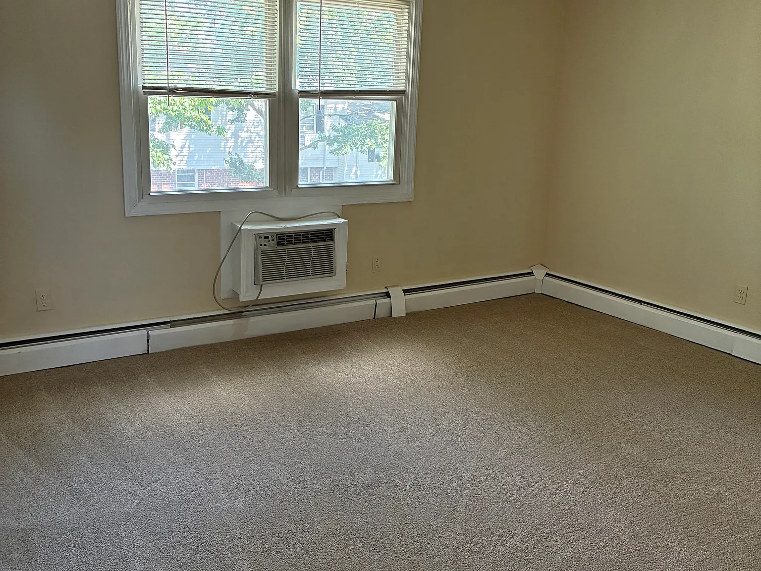 2 bed, 850 sqft, $2,000 — Photo 3
