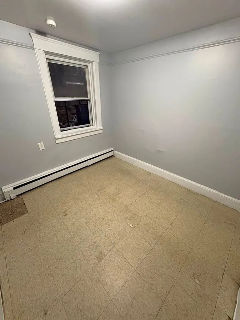 1 bed, 1.0 bath, $2,400 — Photo 1