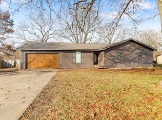 1265 N Fremont Rd, Ozark, MO 65721