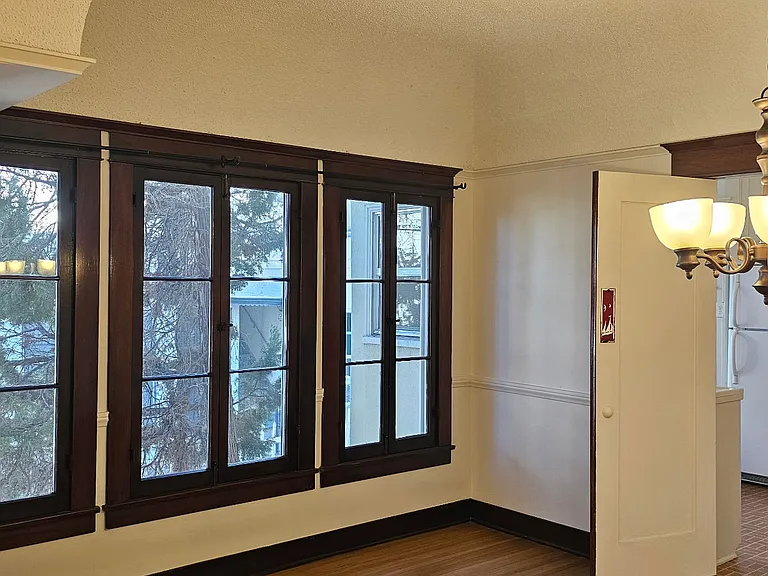 218 1/2 N Kenmore Ave — Photo 14