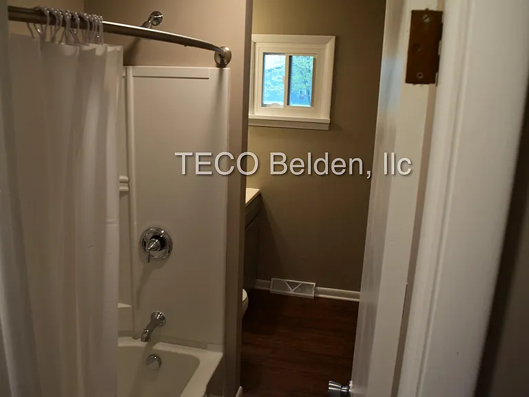 5490 Avon Belden Rd #B — Photo 6