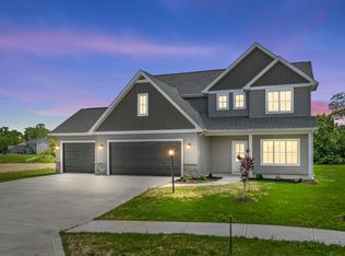 1283 Switchfoot Dr, Huntertown, IN 46748