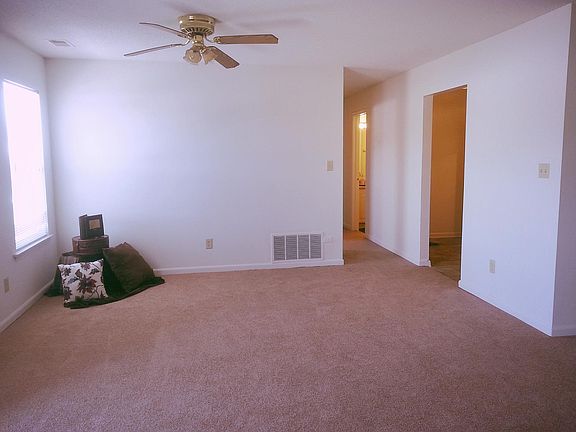 3rd image of 8050 Dowitch Ln APT H