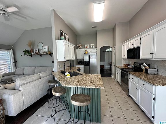 3rd image of 5457 Virginia Way