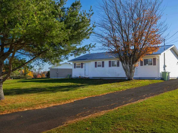 28 Dewar Dr, Stratford, PE C1B 1K3